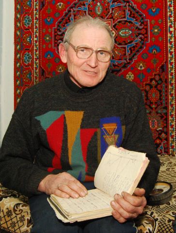 000122.jpg 000122.jpg
